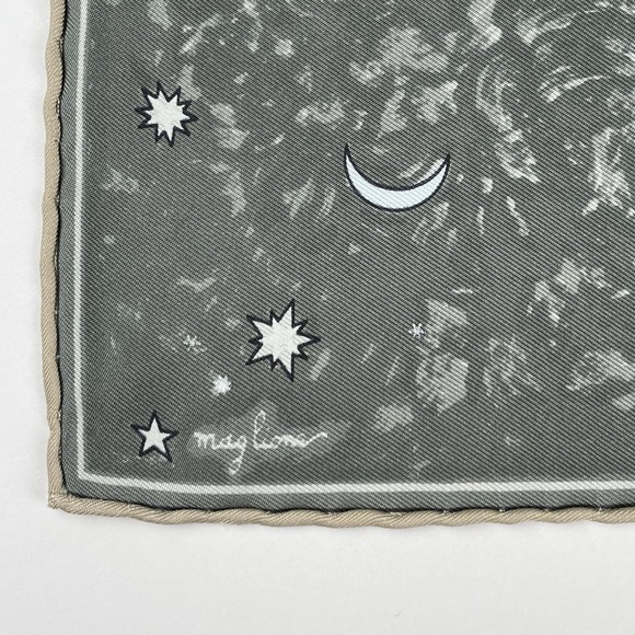 RARE Hermes Celestial Soleil de Soie Pochette Carre 45‎ Silk Scarf Pocket Square - Picture 4 of 8